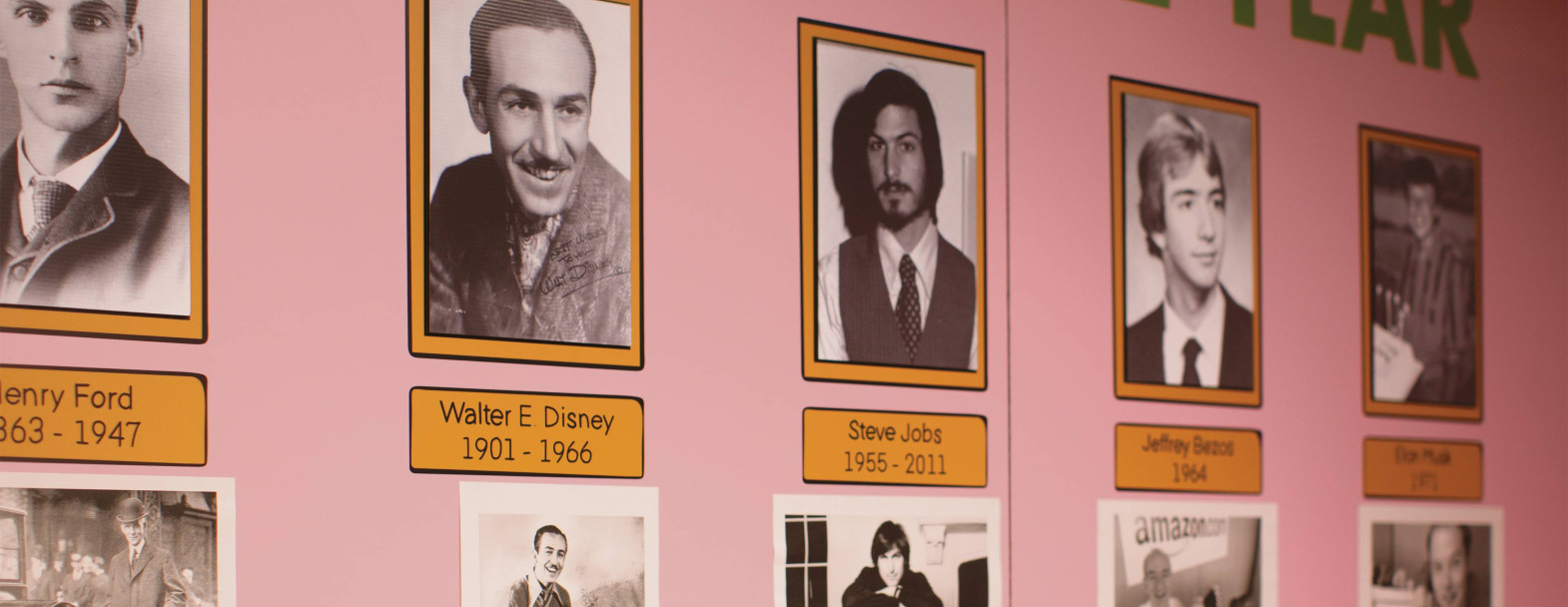 La photo est extraite de l’exposition «Cargo Cults Unlimited», jusqu’au 18 janvier 2025 au Musée ethnographique de Neuchâtel. La photo est extraite de l’exposition «Cargo Cults Unlimited», jusqu’au 18 janvier 2025 au Musée ethnographique de Neuchâtel. / © Prune Simon-Vermot, Musée d’ethnographie de Neuchâtel
