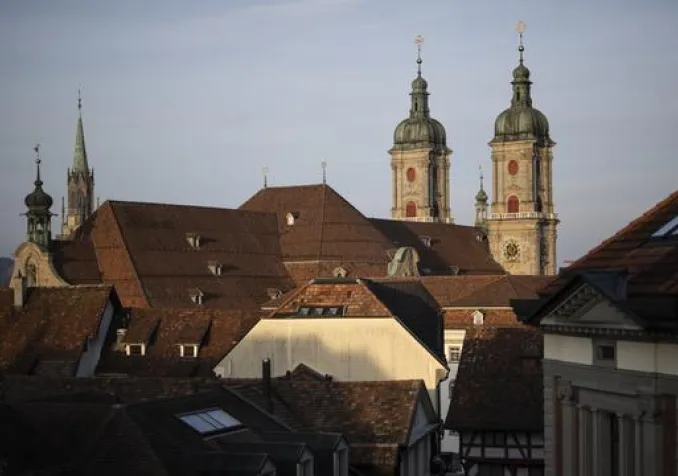 Monsieur le curé de la cathédrale de Saint-Gall est indien. KEYSTONE - GIAN EHRENZELLER