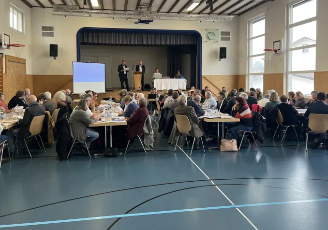 Réunis samedi 12 novembre à la salle polyvalente de Cortébert, les délégués au Synode de l’arrondissement jurassien des Eglises réformées Berne-Jura-Soleure devaient s’exprimer sur le budget 2023. ©DR