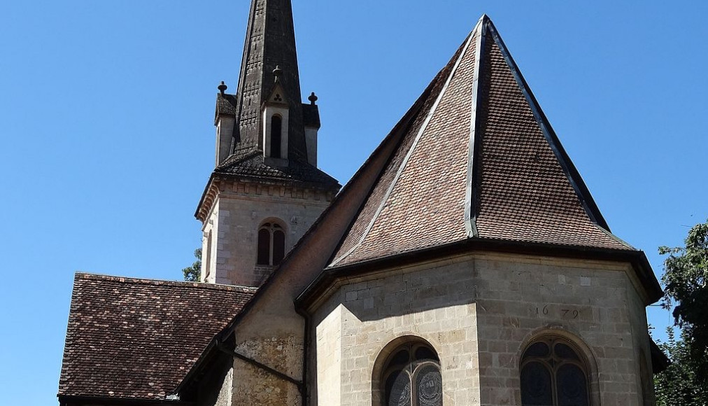 Temple de Môtiers (©Sinenomine2, CC BY-SA 3.0 Wikimedia Commons) Temple de Môtiers (©Sinenomine2, CC BY-SA 3.0 Wikimedia Commons)