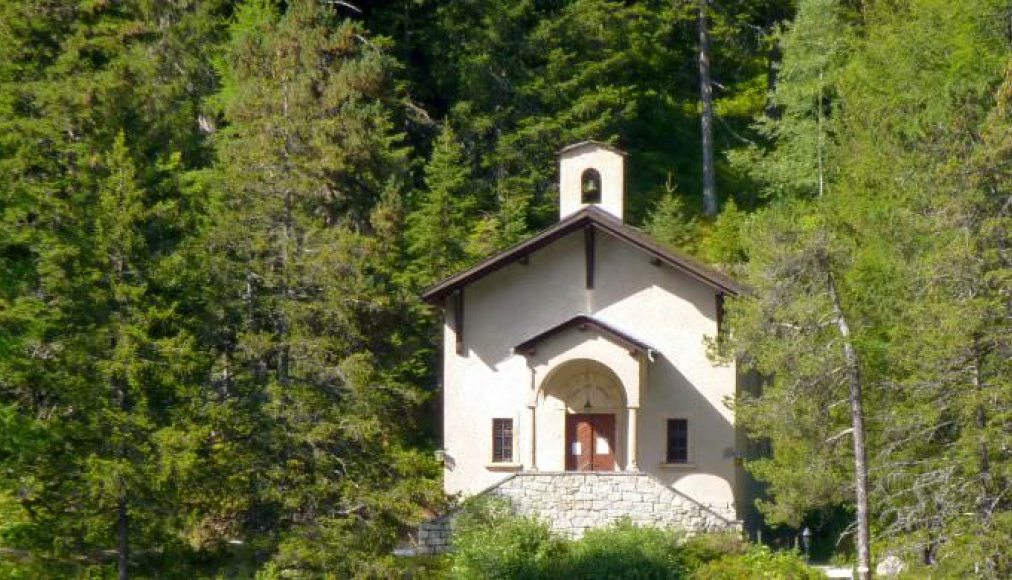Chapelle des Arolles, Champex-Lac (©Sabine Petermann) Chapelle des Arolles, Champex-Lac (©Sabine Petermann)