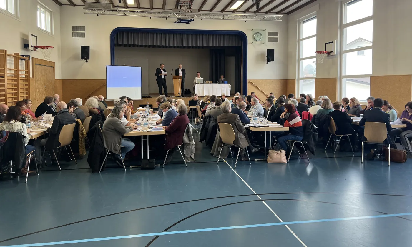 Réunis samedi 12 novembre à la salle polyvalente de Cortébert, les délégués au Synode de l’arrondissement jurassien des Eglises réformées Berne-Jura-Soleure devaient s’exprimer sur le budget 2023. ©DR
