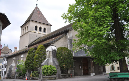 Temple de Nyon (©Laszlo Daroczy, CC BY-SA 2.0 Wikimedia Commons)